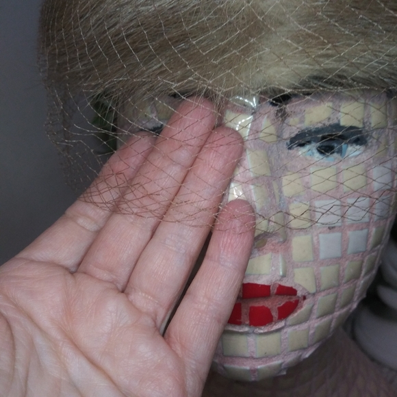 Vintage Netted Brown Mink Ring Fascinator - Picture 2 of 9